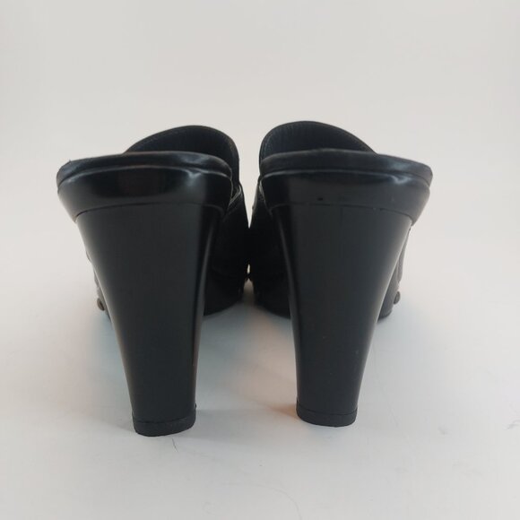 Stuart Weitzman Open Toe Black Leather Clogs - Picture 3 of 9